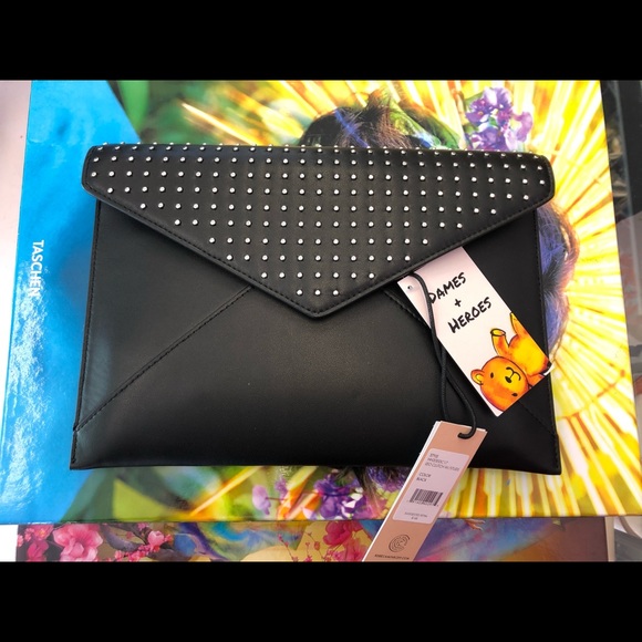 Rebecca Minkoff Handbags - NWT Rebecca Minkoff Clutch